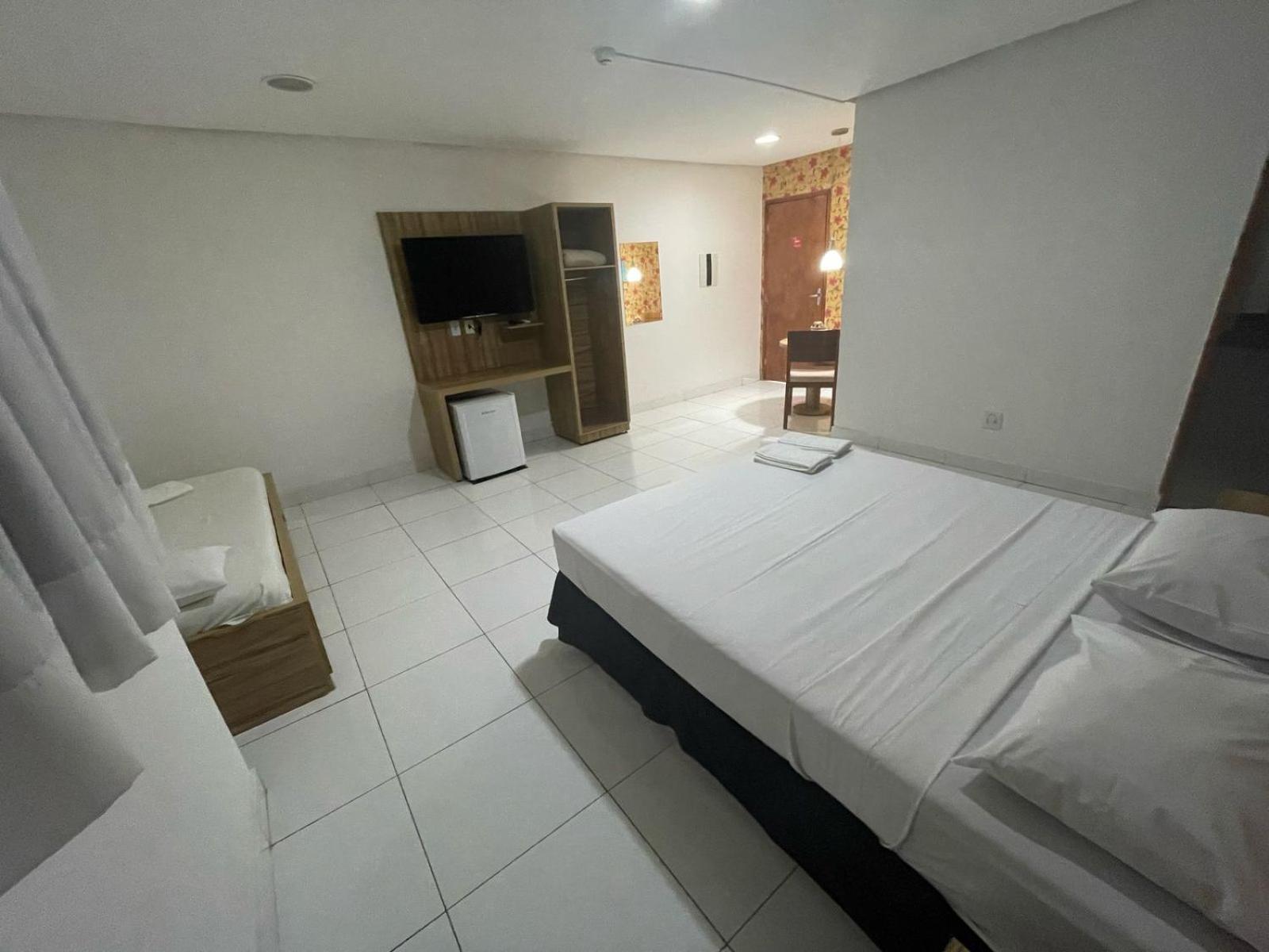 OYO Hotel Serras De Goyaz Bueno, Goiânia Exterior foto A room at the hotel